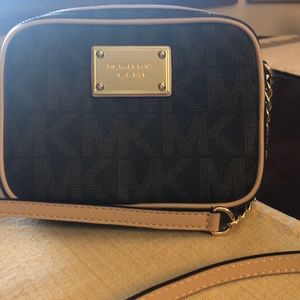 Michael kors small crossbody